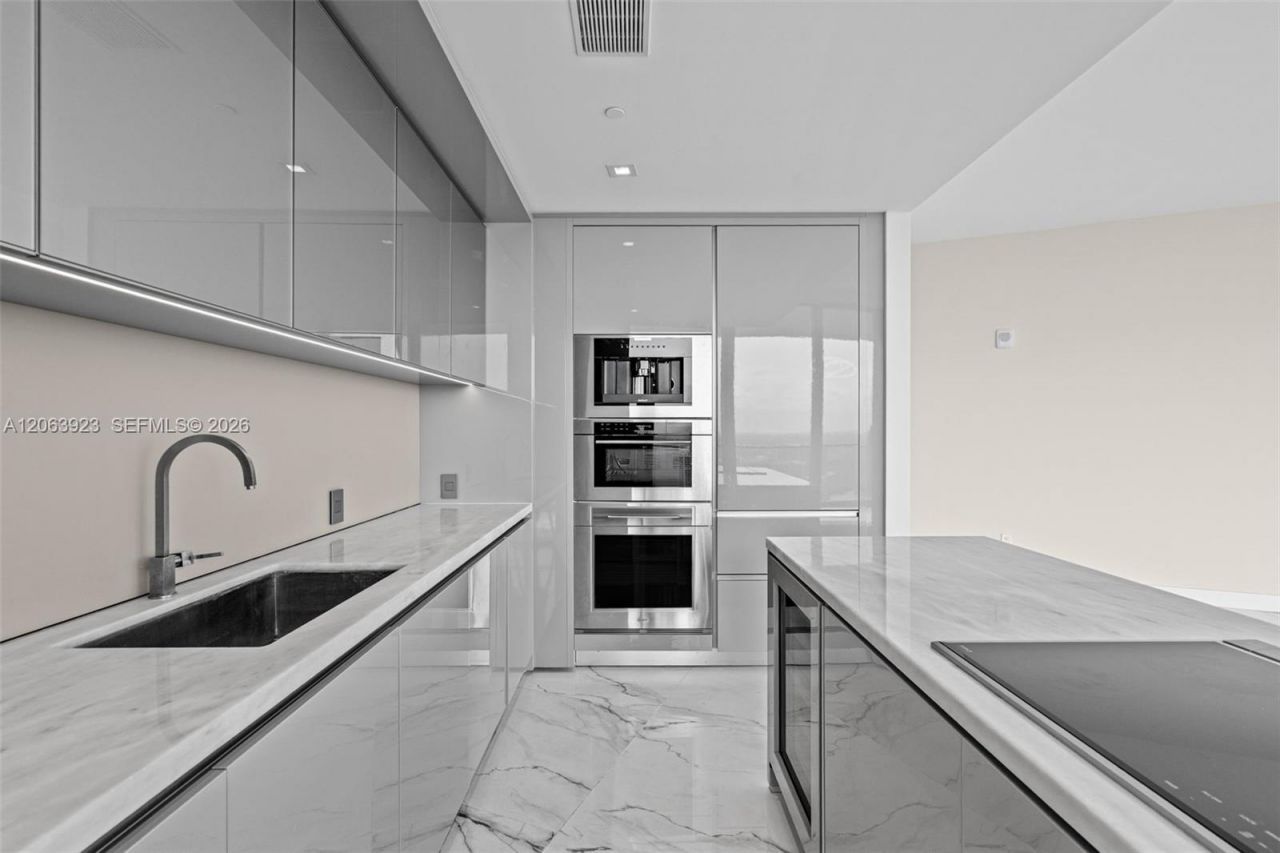 18975 Collins Ave , Unit 3605, Sunny Isles Beach, FL 33160 Photo