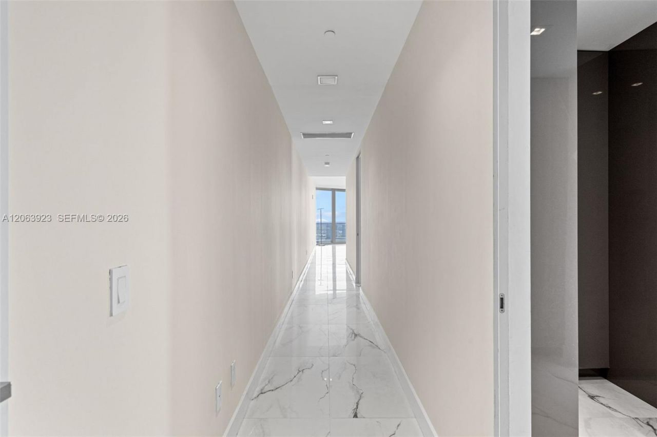 18975 Collins Ave , Unit 3605, Sunny Isles Beach, FL 33160 Photo