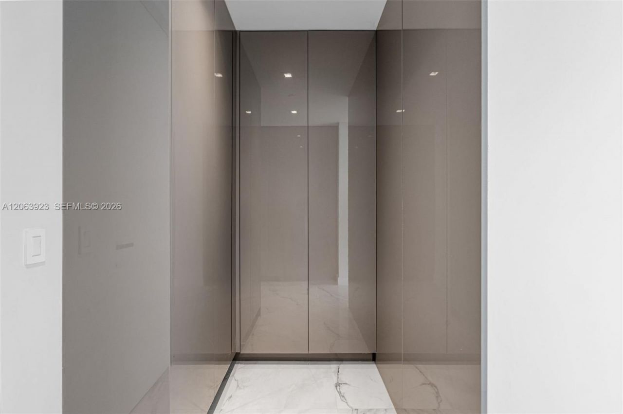 18975 Collins Ave , Unit 3605, Sunny Isles Beach, FL 33160 Photo
