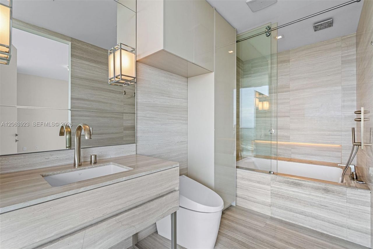 18975 Collins Ave , Unit 3605, Sunny Isles Beach, FL 33160 Photo