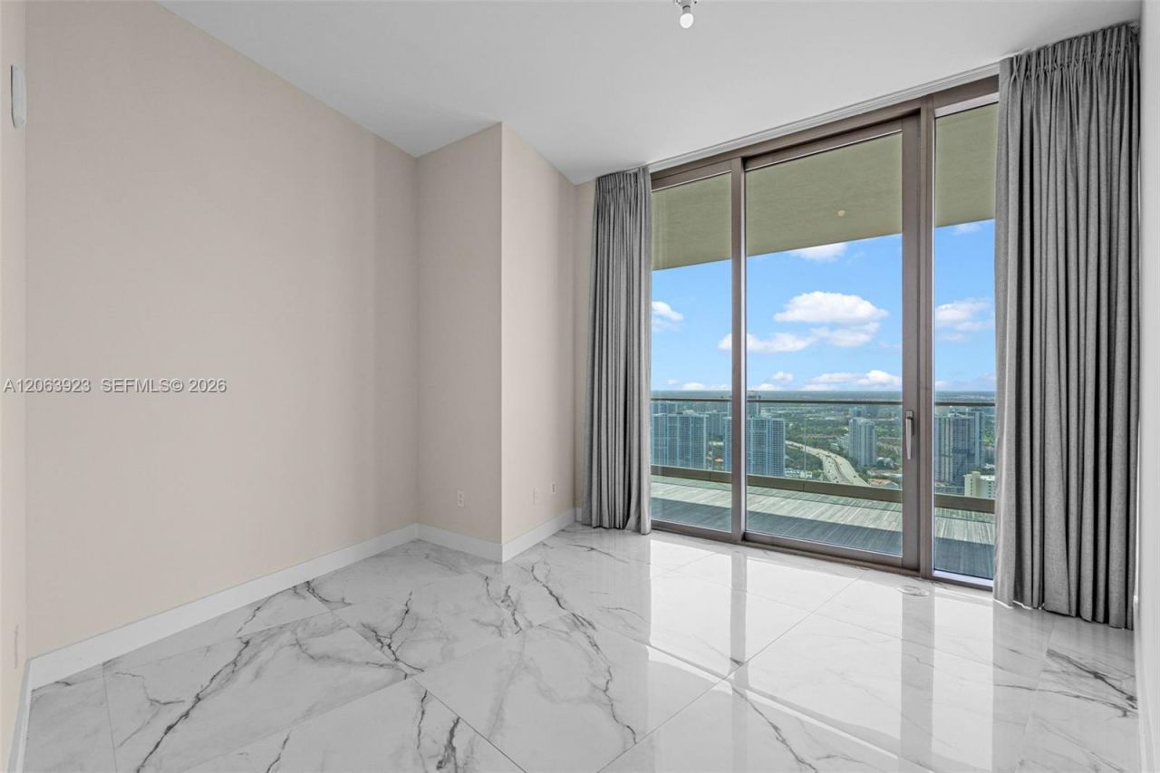 18975 Collins Ave , Unit 3605, Sunny Isles Beach, FL 33160 Photo