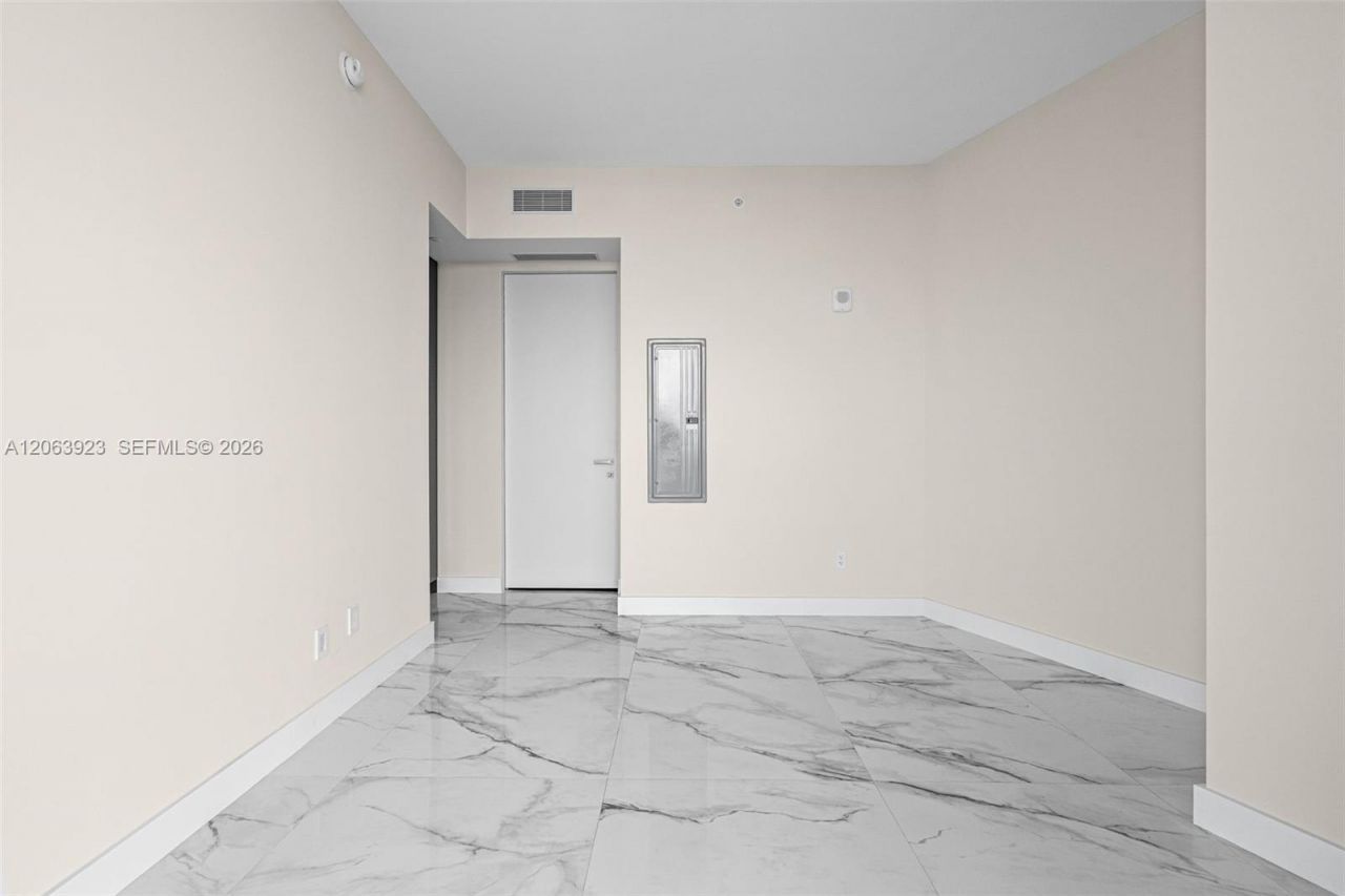 18975 Collins Ave , Unit 3605, Sunny Isles Beach, FL 33160 Photo