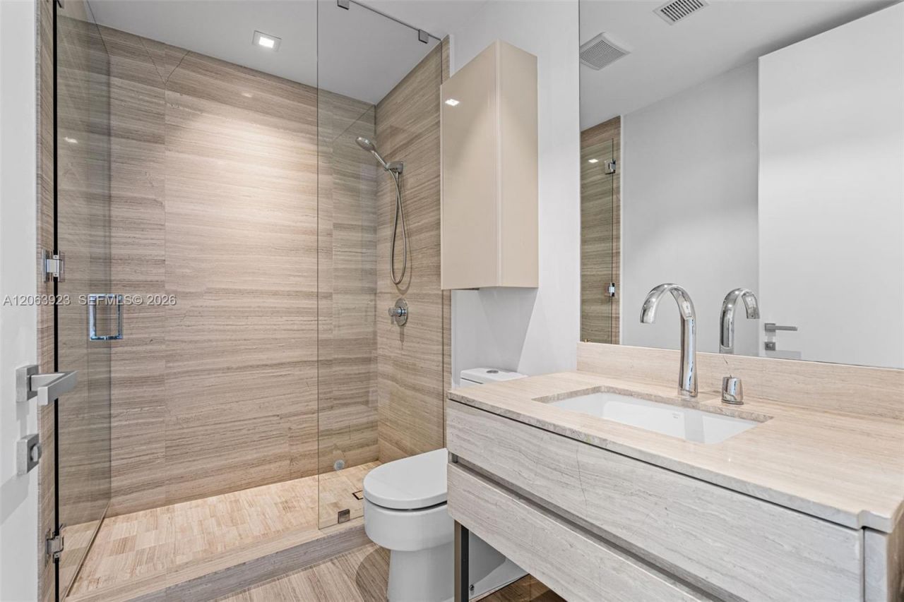 18975 Collins Ave , Unit 3605, Sunny Isles Beach, FL 33160 Photo