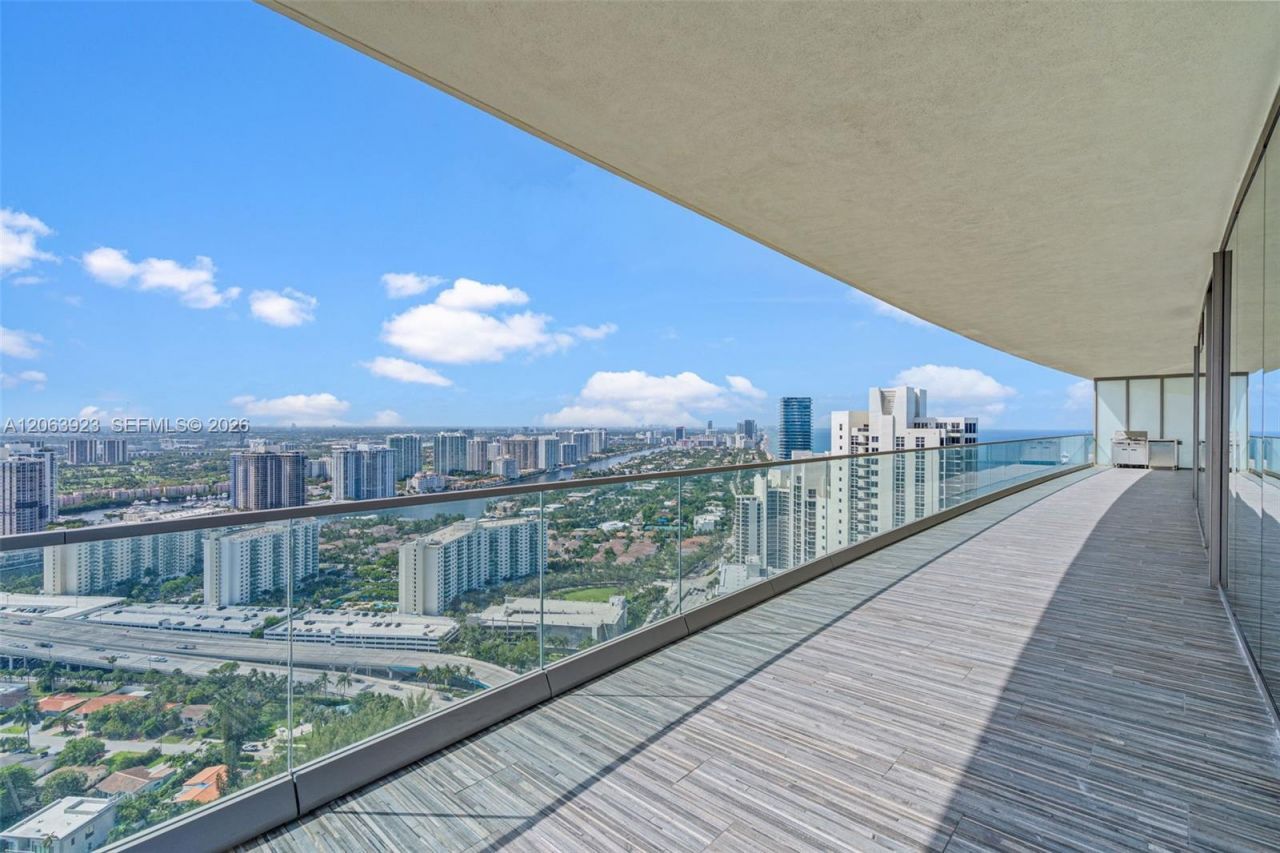 18975 Collins Ave , Unit 3605, Sunny Isles Beach, FL 33160 Photo