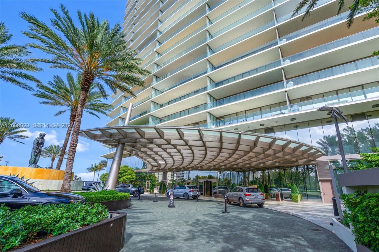 18975 Collins Ave , Unit 3605, Sunny Isles Beach, FL 33160 Photo