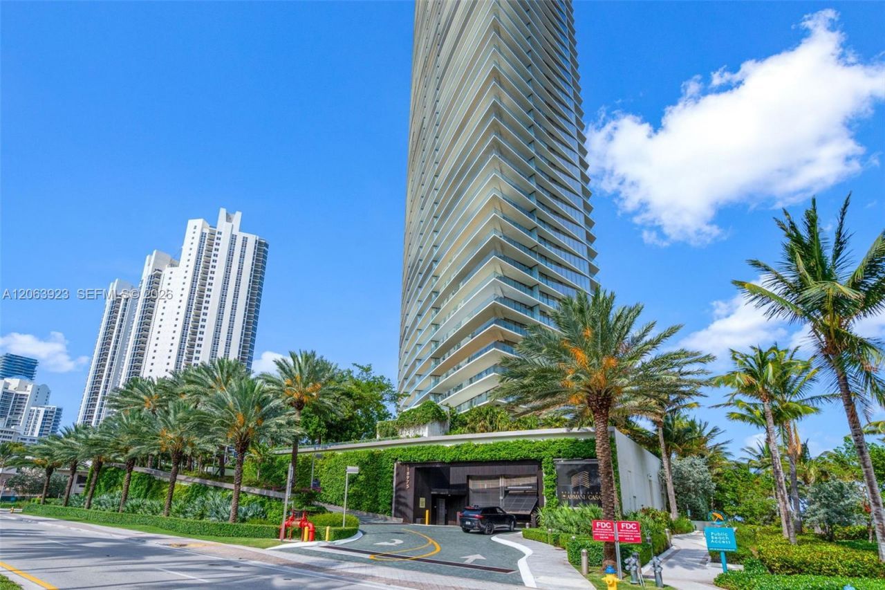 18975 Collins Ave , Unit 3605, Sunny Isles Beach, FL 33160 Photo