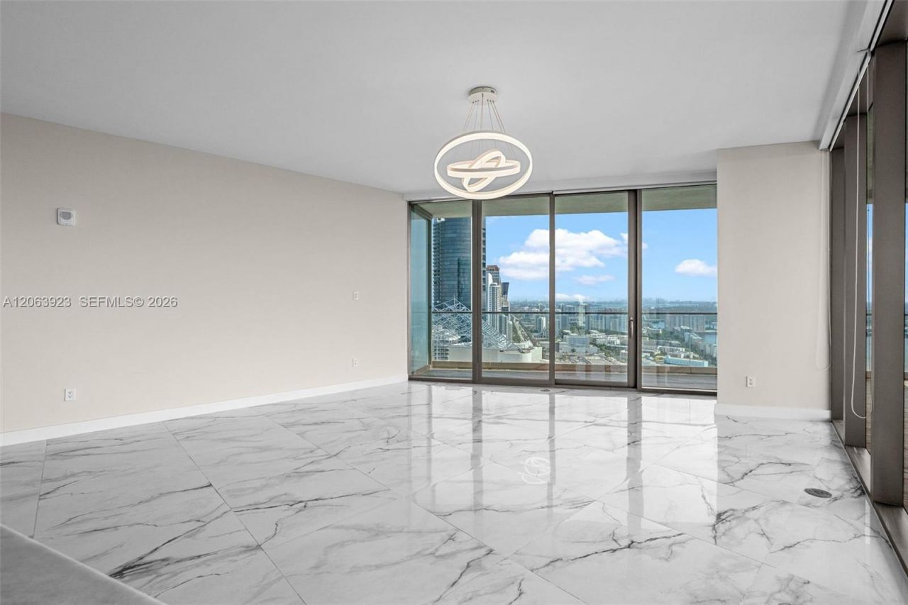 18975 Collins Ave , Unit 3605, Sunny Isles Beach, FL 33160 Photo