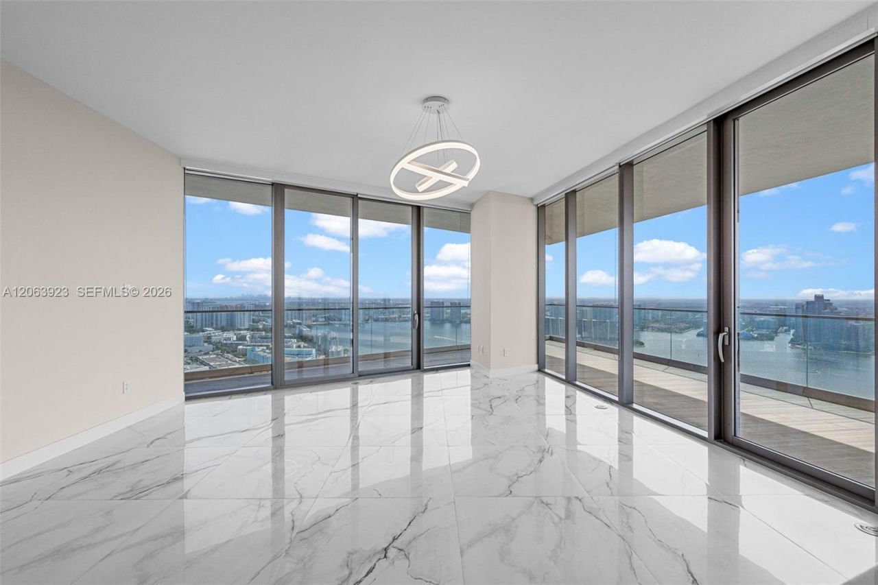 18975 Collins Ave , Unit 3605, Sunny Isles Beach, FL 33160 Photo