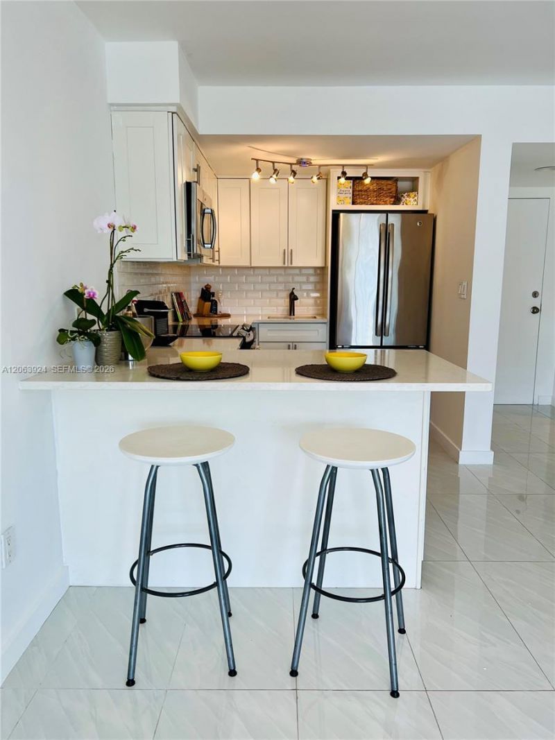 1650 NE 115th St , Unit 408, Miami, FL 33181 Photo