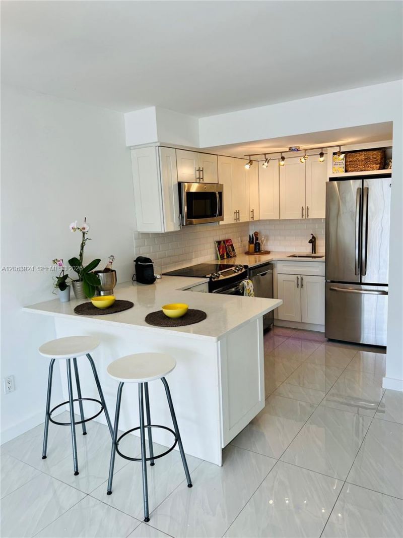 1650 NE 115th St , Unit 408, Miami, FL 33181 Photo