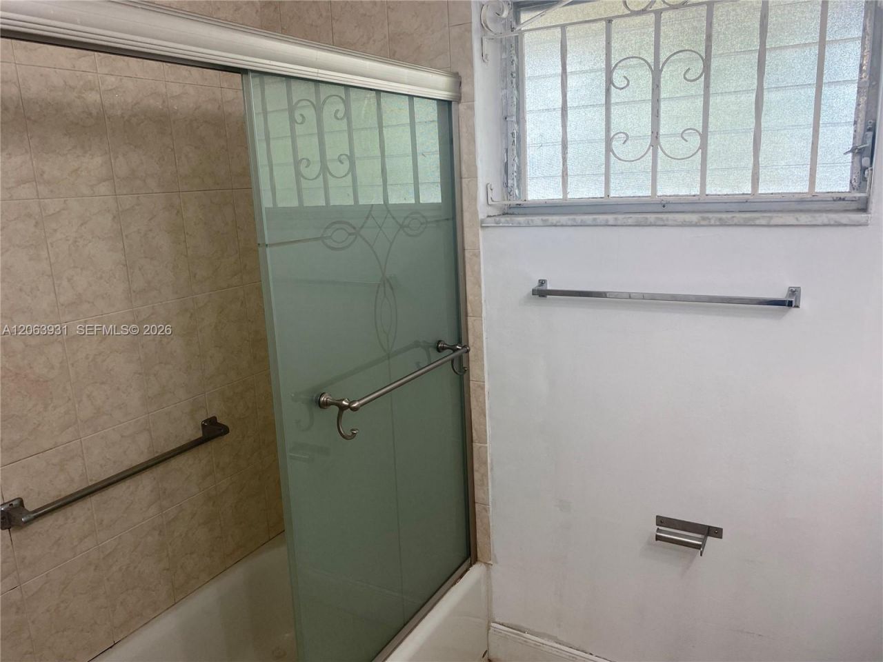 1550 NE 191st St , Unit 309, Miami, FL 33179 Photo