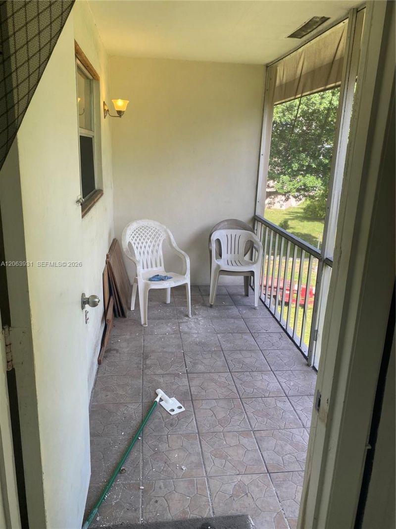 1550 NE 191st St , Unit 309, Miami, FL 33179 Photo