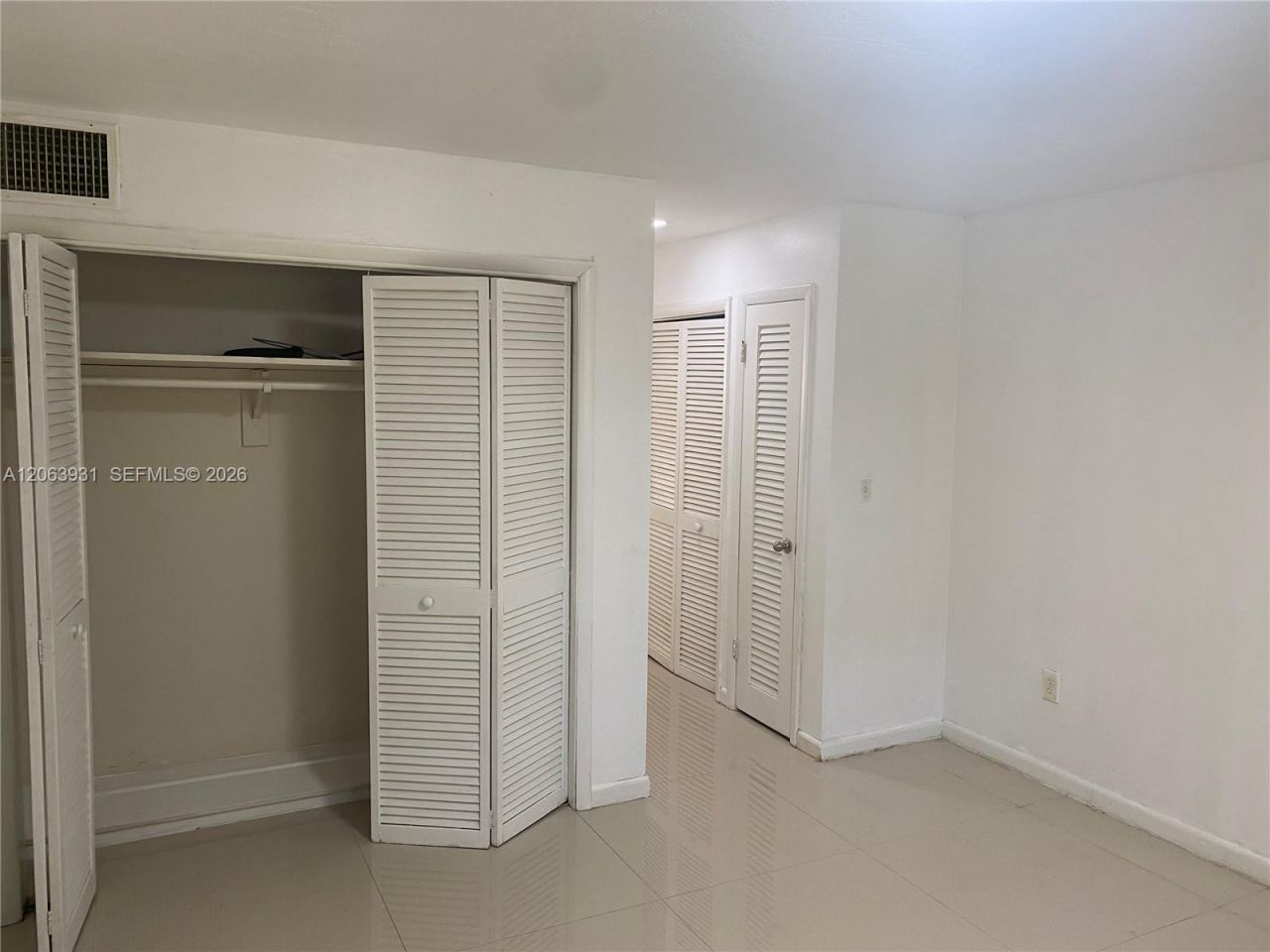 1550 NE 191st St , Unit 309, Miami, FL 33179 Photo