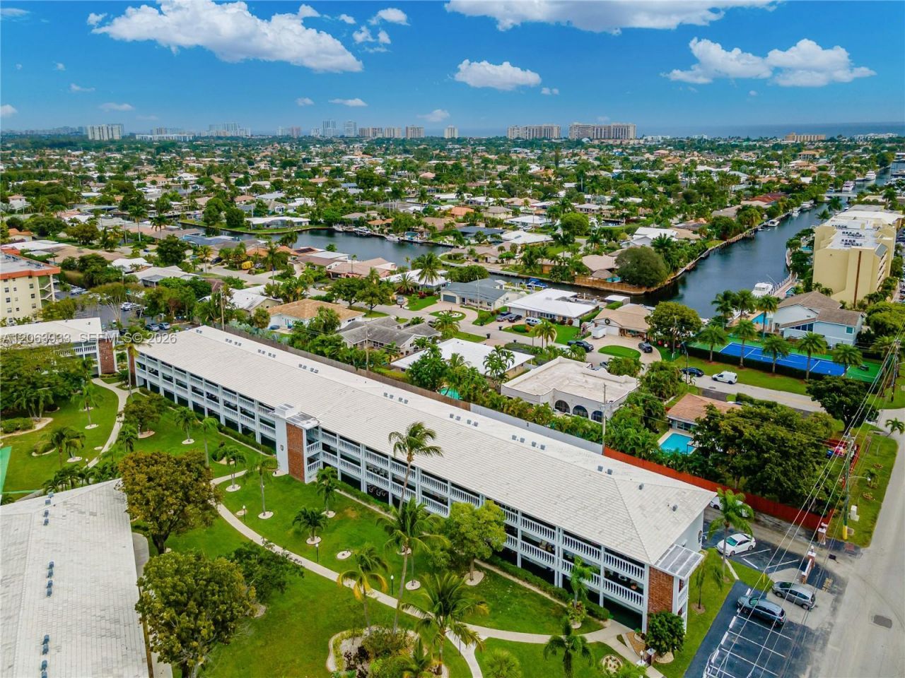 2455 NE 51st St, Unit E114, Fort Lauderdale, FL 33308 Photo