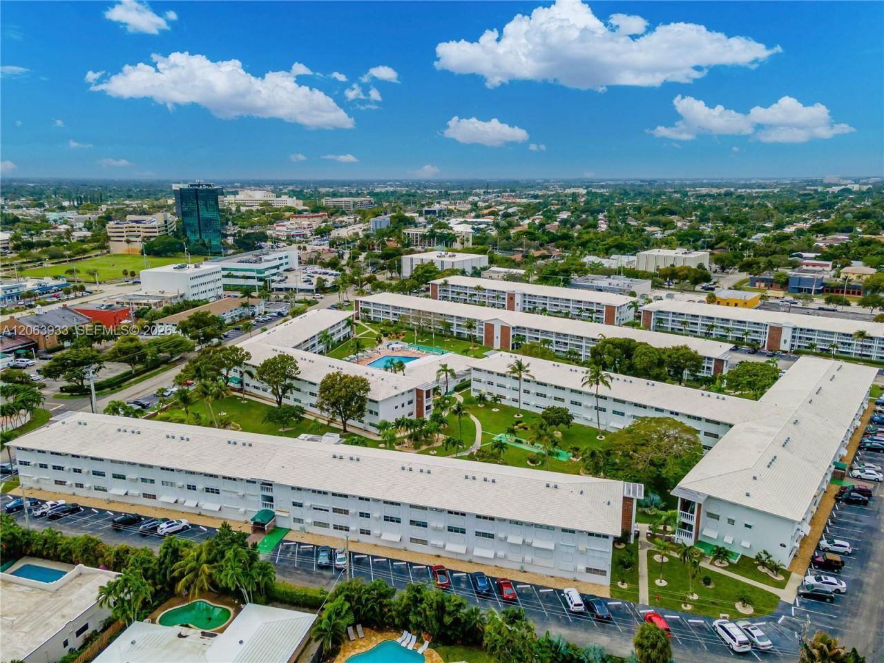 2455 NE 51st St, Unit E114, Fort Lauderdale, FL 33308 Photo