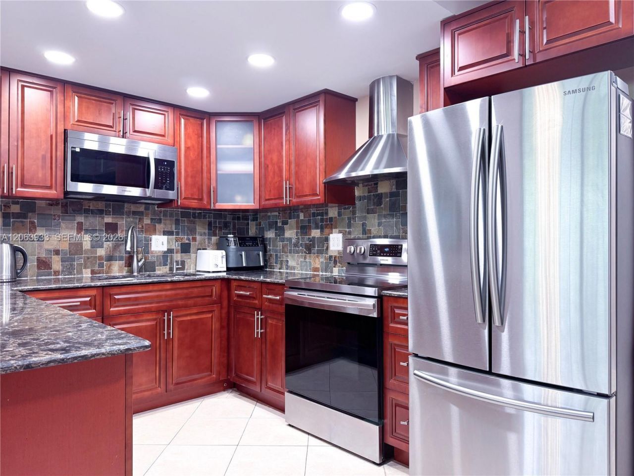 2455 NE 51st St, Unit E114, Fort Lauderdale, FL 33308 Photo
