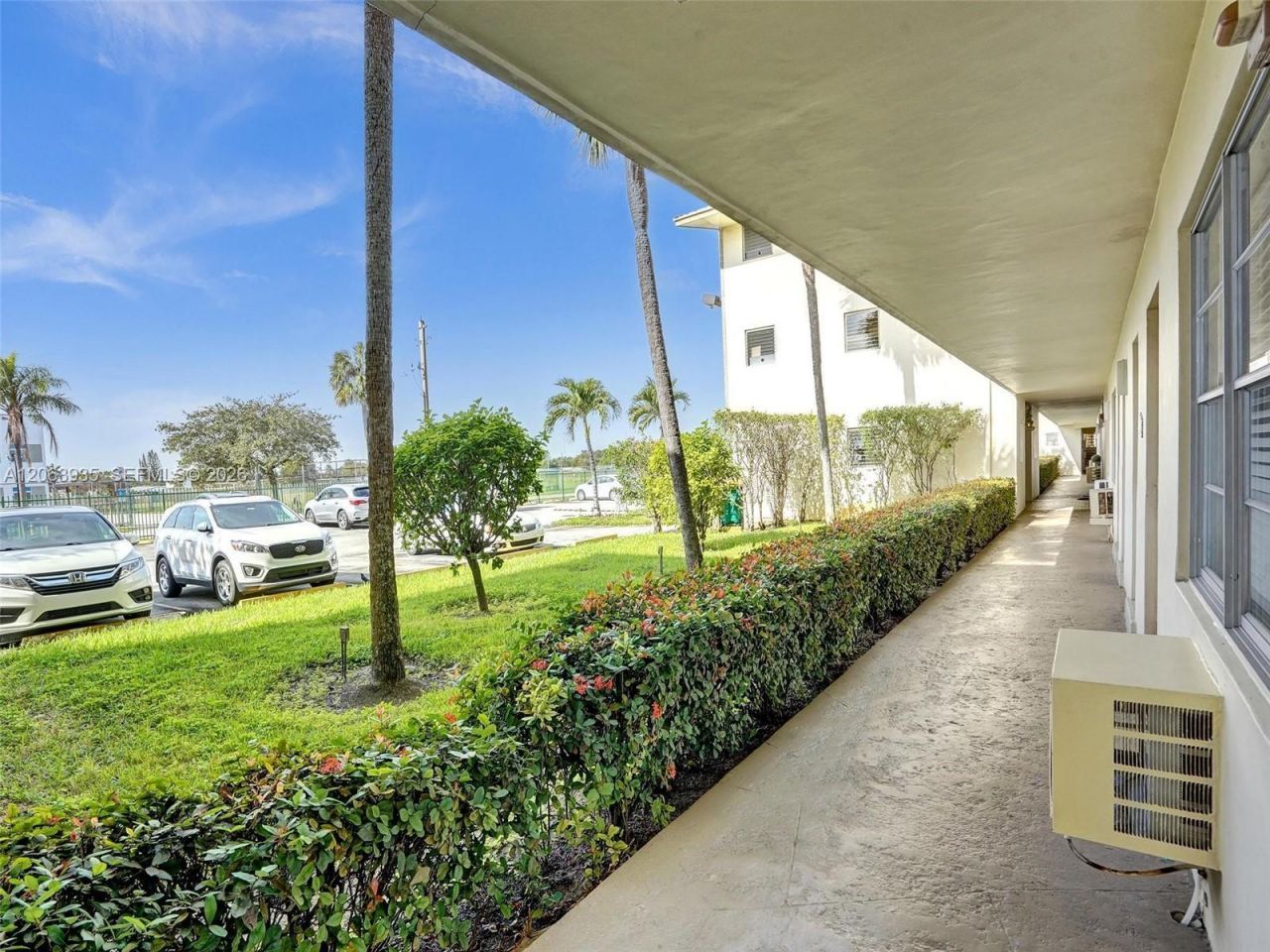 16901 NE 13th Ave , Unit 110, Miami, FL 33162 Photo
