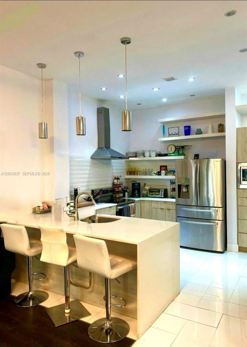 2732 SW 26th St, Unit 2732, Miami, FL 33133 Photo