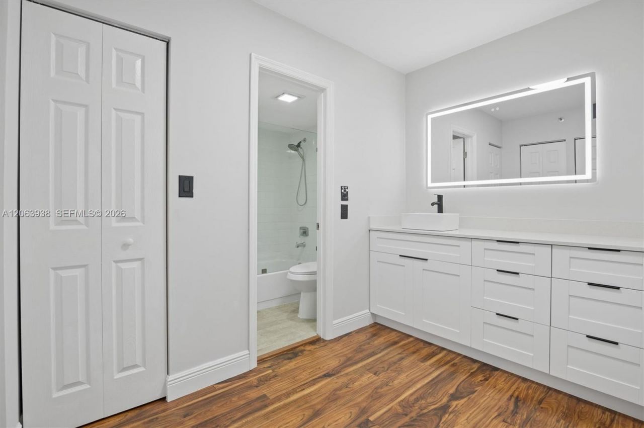 20225 NE 34th Ct , Unit 1014, Aventura, FL 33180 Photo