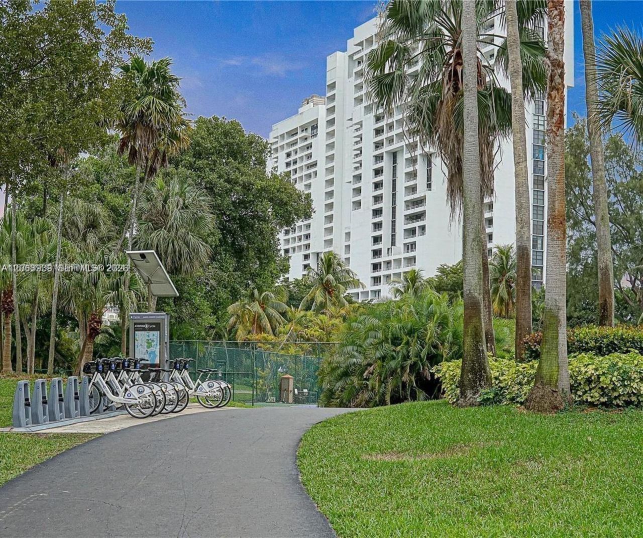 20225 NE 34th Ct , Unit 1014, Aventura, FL 33180 Photo