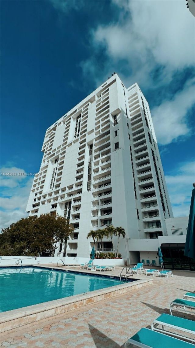 20225 NE 34th Ct , Unit 1014, Aventura, FL 33180 Photo