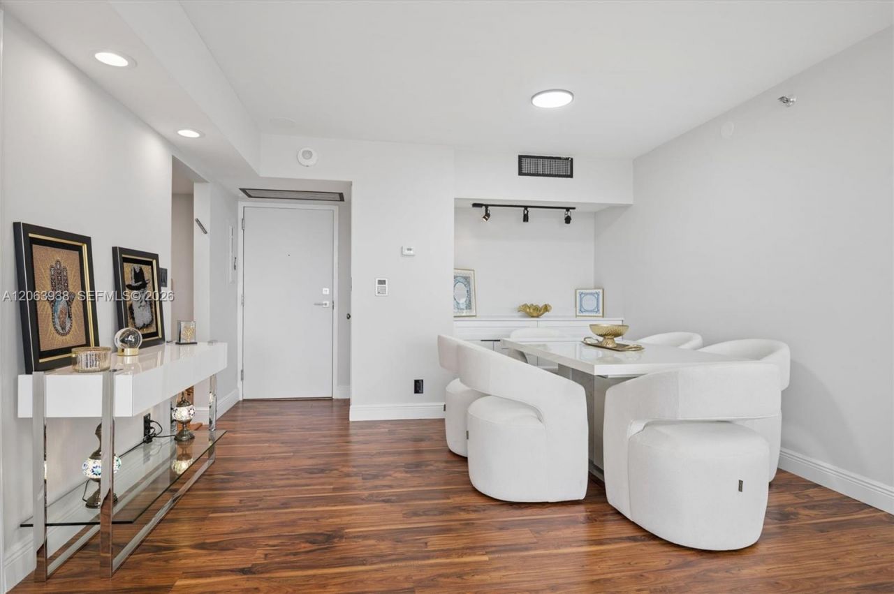 20225 NE 34th Ct , Unit 1014, Aventura, FL 33180 Photo