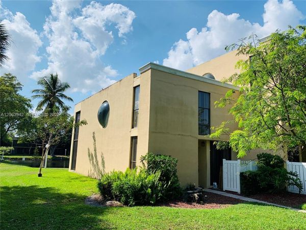 2961 SW 87th Ave, Unit 301, Davie, FL 33328
