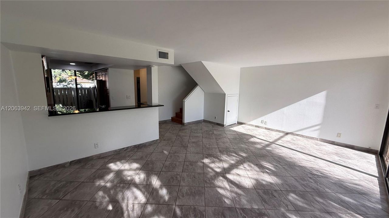 2961 SW 87th Ave, Unit 301, Davie, FL 33328 Photo