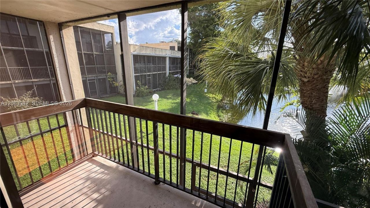 2961 SW 87th Ave, Unit 301, Davie, FL 33328 Photo