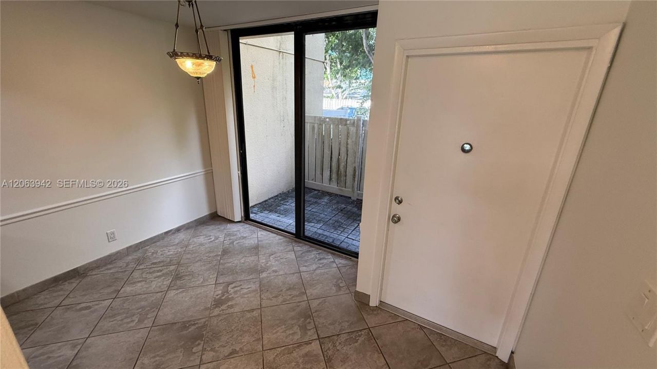 2961 SW 87th Ave, Unit 301, Davie, FL 33328 Photo