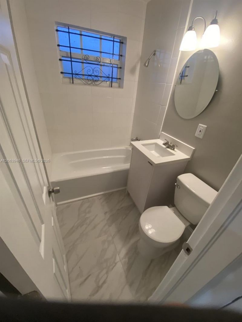 217 NW 48th St, Unit 2, Miami, FL 33127 Photo