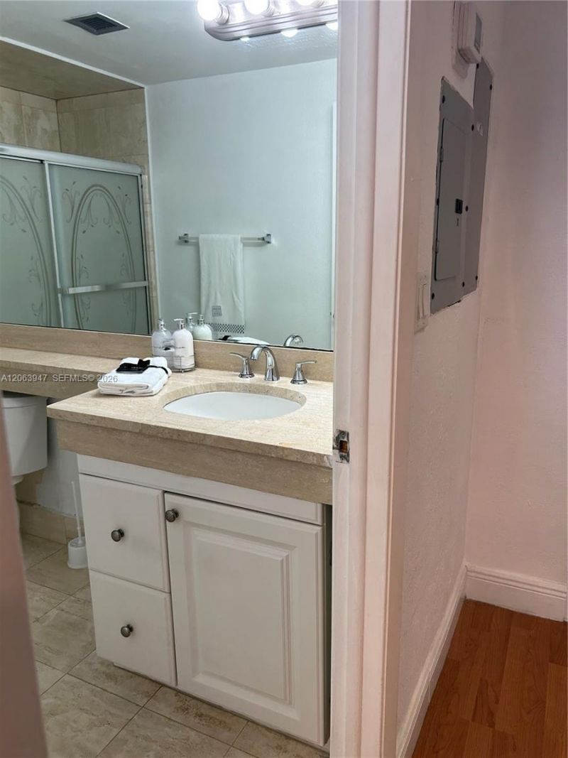 700 Biltmore Way , Unit 215, Coral Gables, FL 33134 Photo
