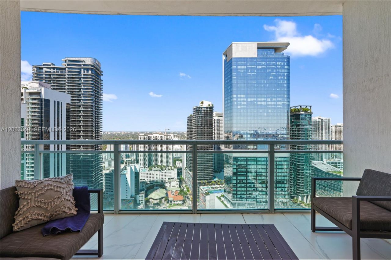 950 Brickell Bay Dr, Unit 4101, Miami, FL 33131 Photo