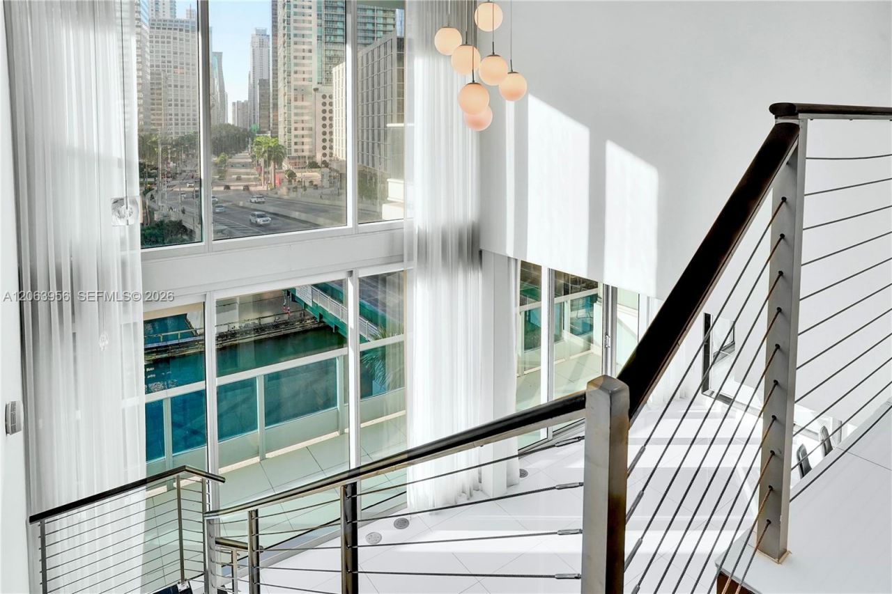 200 Biscayne Boulevard Way, Unit 503, Miami, FL 33131 Photo
