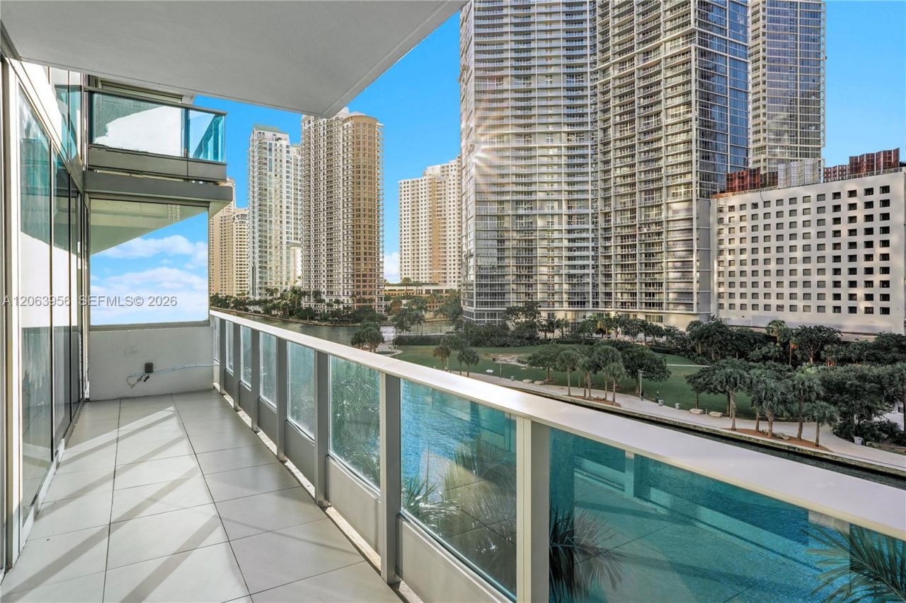 200 Biscayne Boulevard Way, Unit 503, Miami, FL 33131 Photo