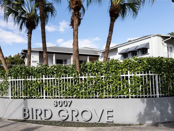 3007 Bird Ave, Coconut Grove, FL 33133