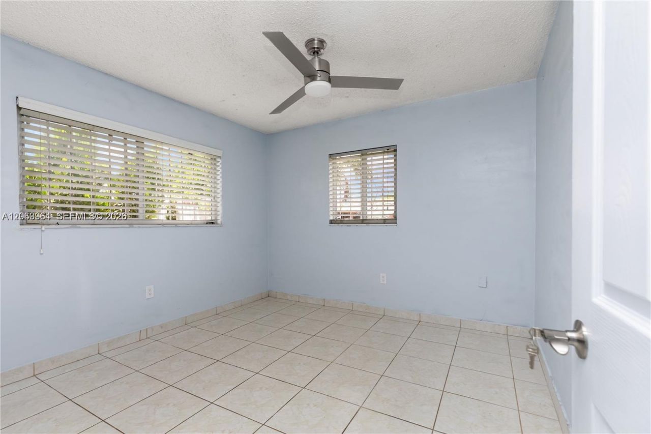1211 NW 179th St, Miami Gardens, FL 33169 Photo