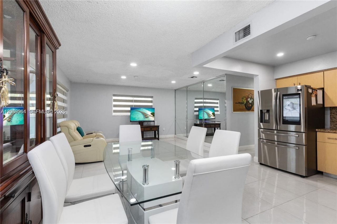 1211 NW 179th St, Miami Gardens, FL 33169 Photo