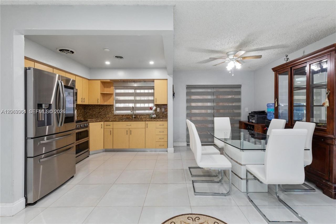 1211 NW 179th St, Miami Gardens, FL 33169 Photo