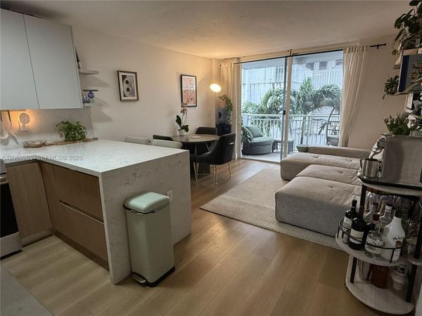 1666 West Ave , Unit 305, Miami Beach, FL 33139