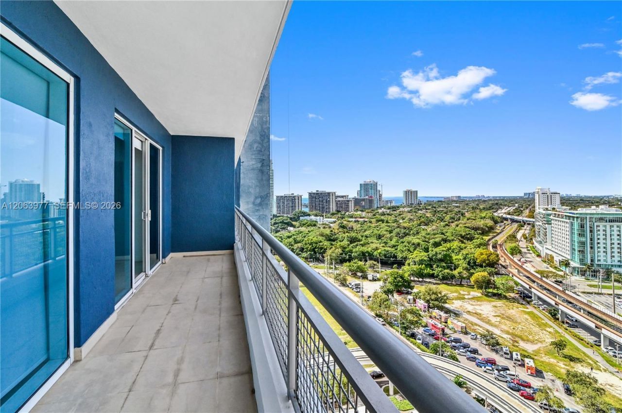 60 SW 13th St , Unit 1619, Miami, FL 33130 Photo