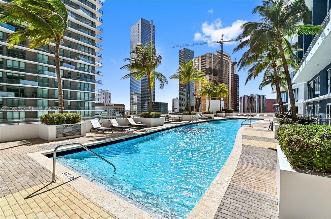 60 SW 13th St , Unit 1619, Miami, FL 33130 Photo