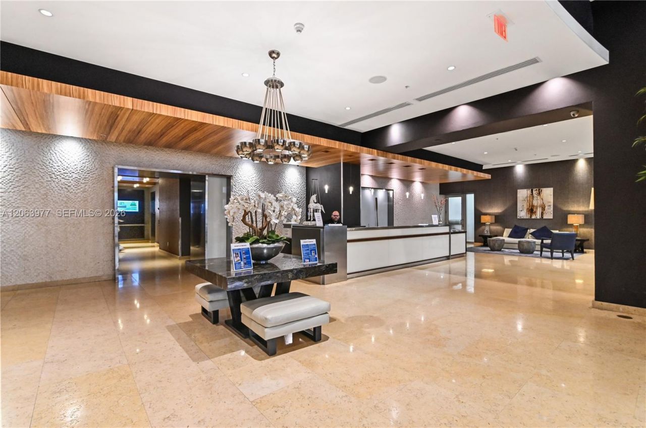 60 SW 13th St , Unit 1619, Miami, FL 33130 Photo