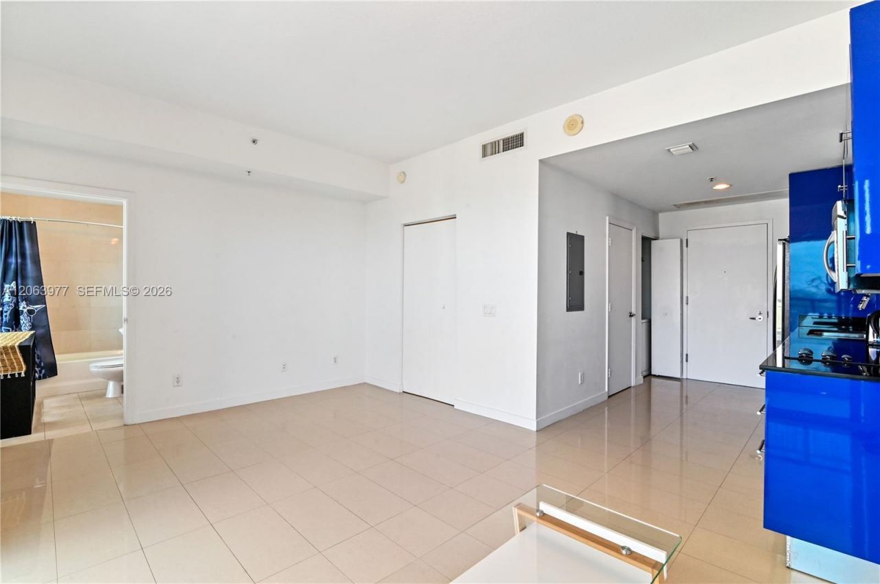 60 SW 13th St , Unit 1619, Miami, FL 33130 Photo