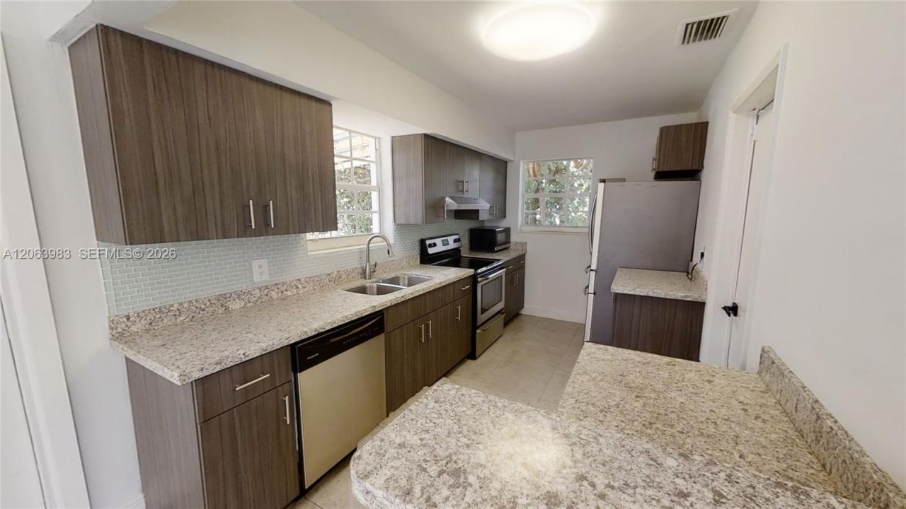 490 NW 90th St , Unit ., El Portal, FL 33150 Photo
