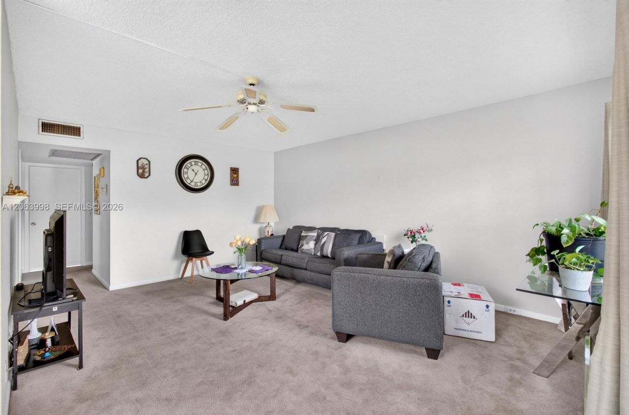 14 Preston , Unit A, Boca Raton, FL 33434 Photo