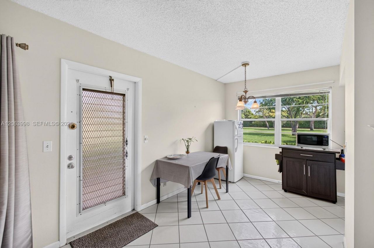 14 Preston , Unit A, Boca Raton, FL 33434 Photo