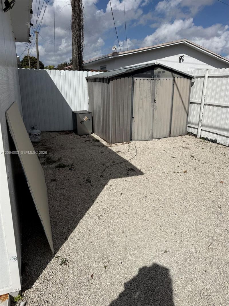 9625 NW 36th Ave, Unit REAR B, Miami, FL 33147 Photo