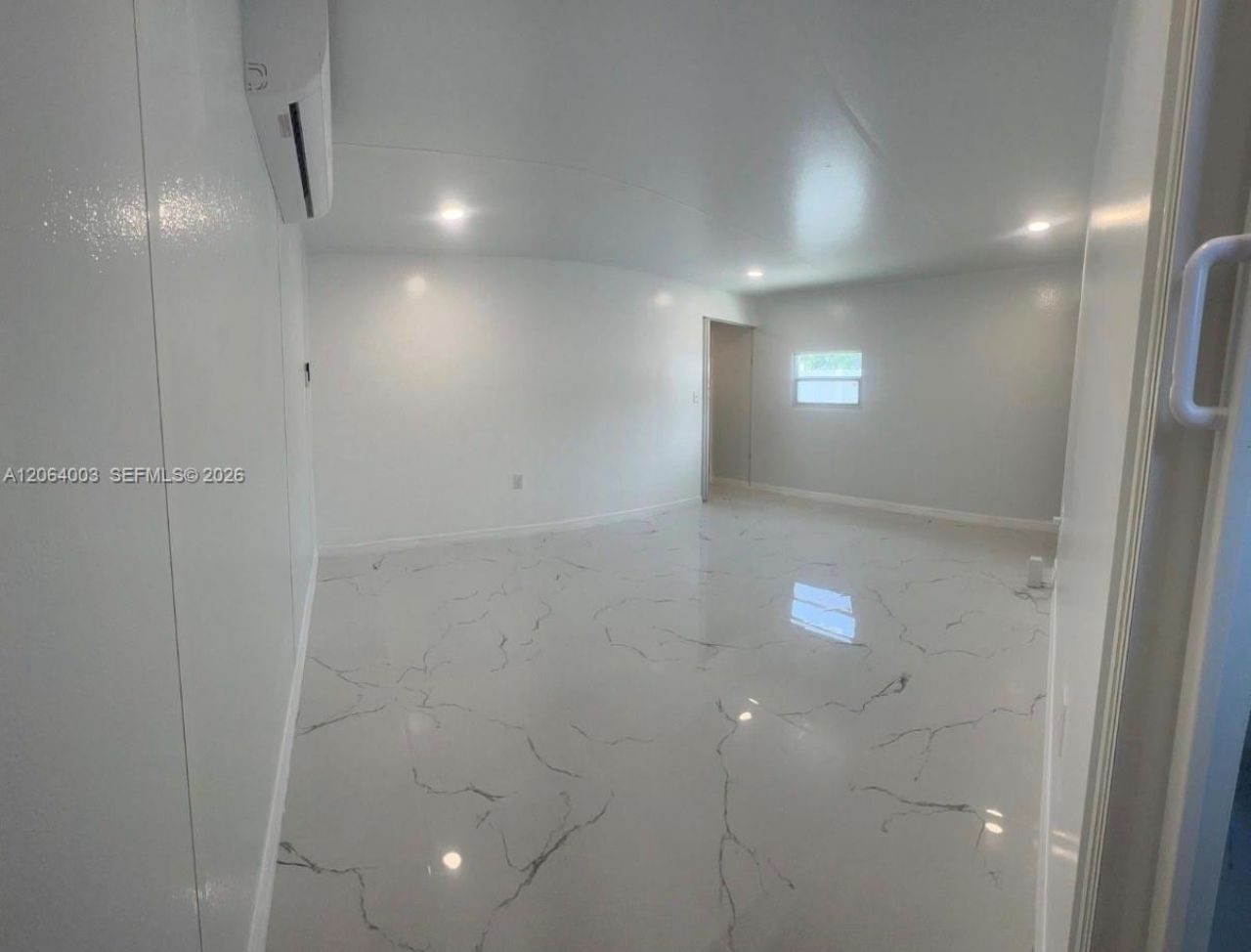9625 NW 36th Ave, Unit REAR B, Miami, FL 33147 Photo