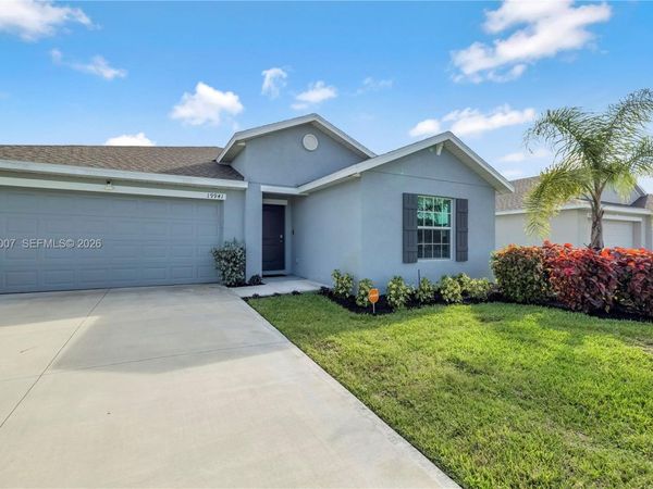 19941 GREEN PASTURE RD , Lehigh Acres, FL 33974